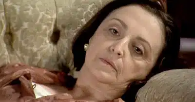 Ana Lucia Torre como Débora em Alma Gêmea