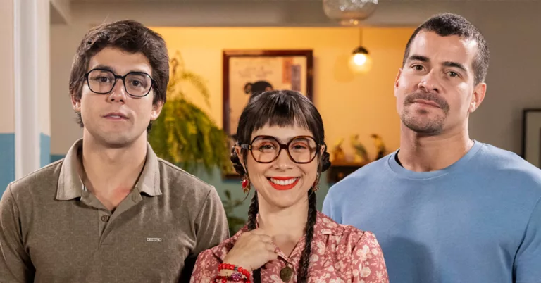 Daniel Rangel, Daphne Bozaski e Thiago Martins em Família é Tudo